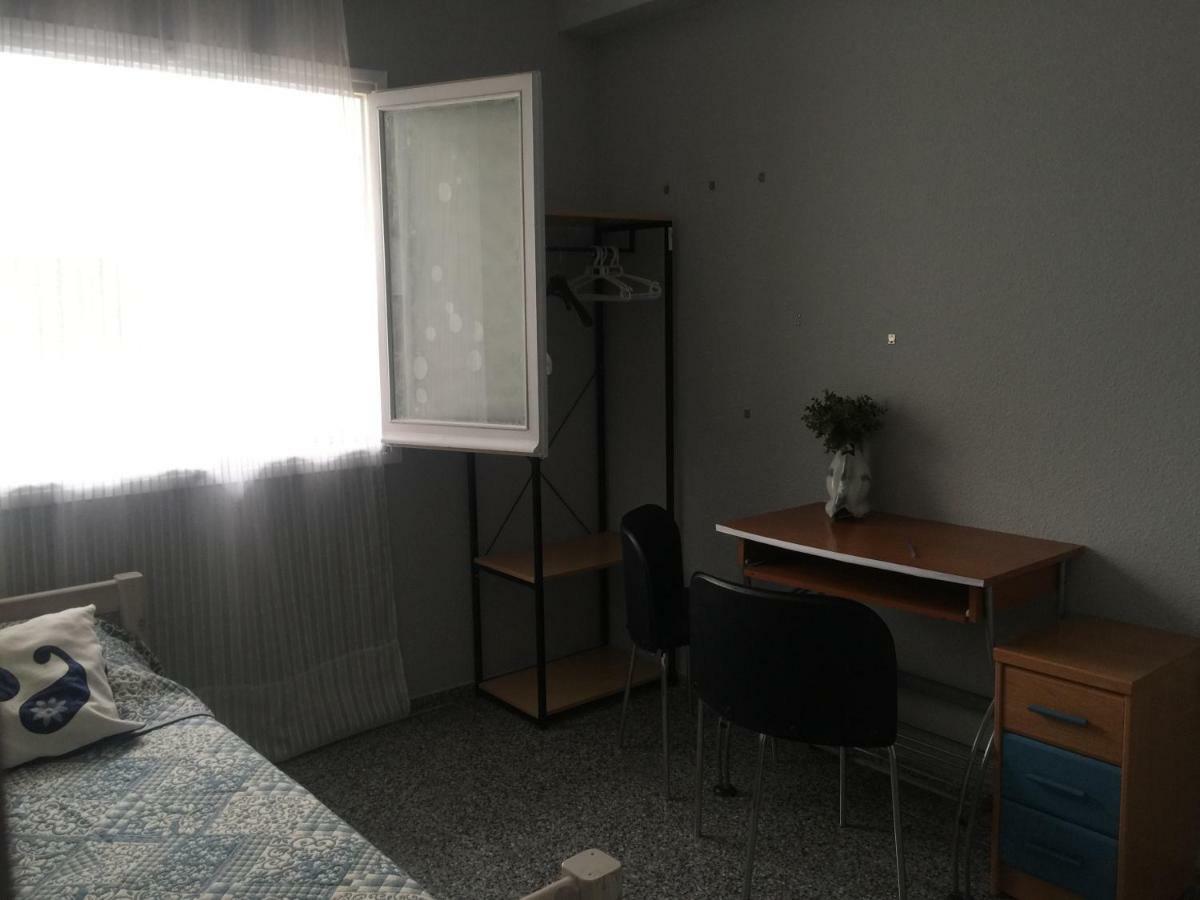 Habitacion Renfe Alicante Kültér fotó